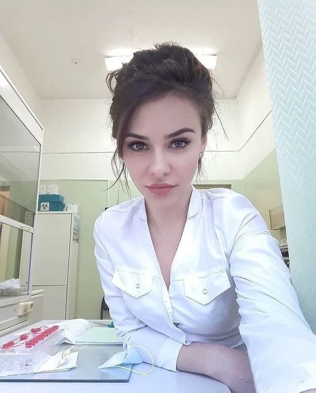 Девушка-медик на сайте знакомств